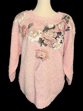 1980’s TJW Pink Boucle Sweater Floral Applique Pearl Cottagecore golden girls L